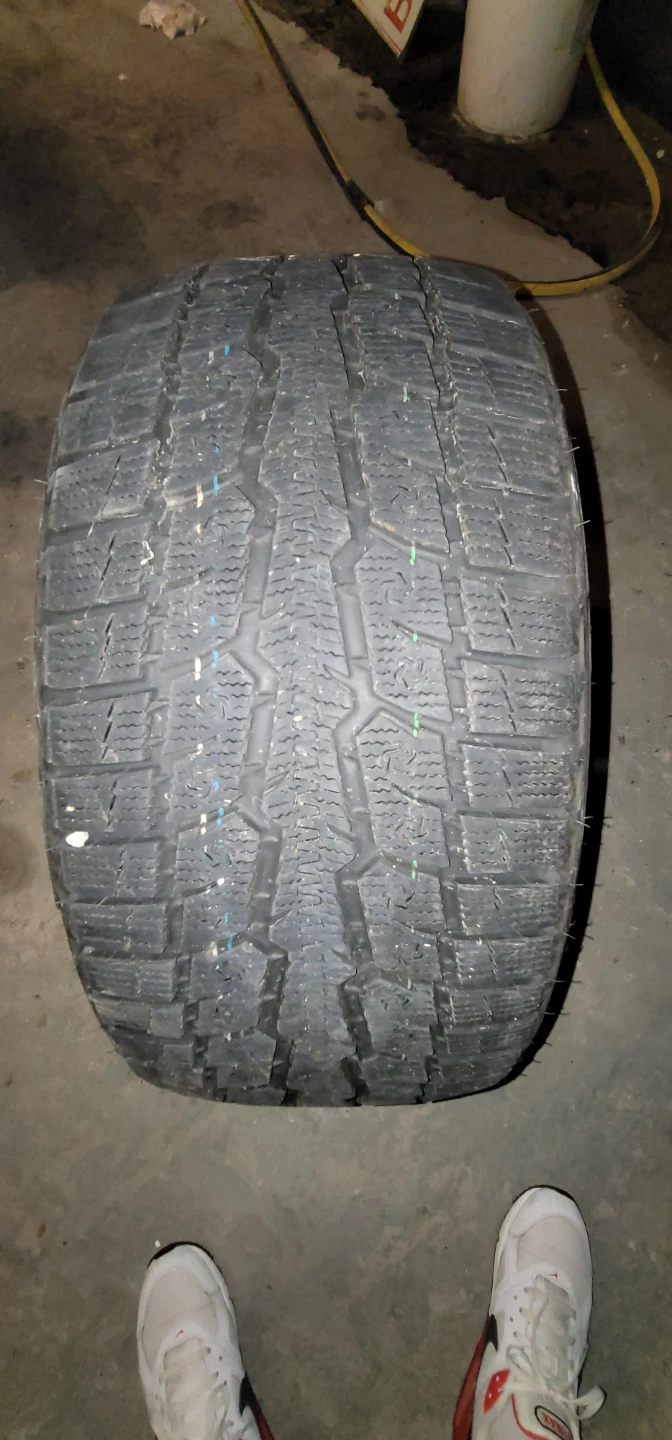 X4 Toyo Winter Tires 245/40R19 98V - photo 2