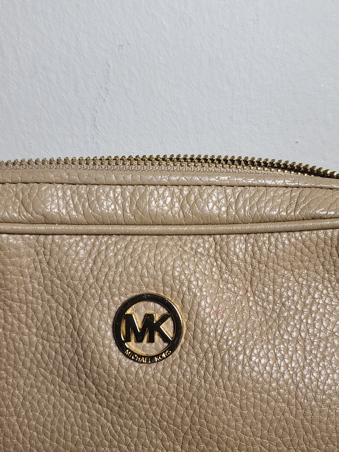 Michael Kors Leather Crossbody Bag - photo 2
