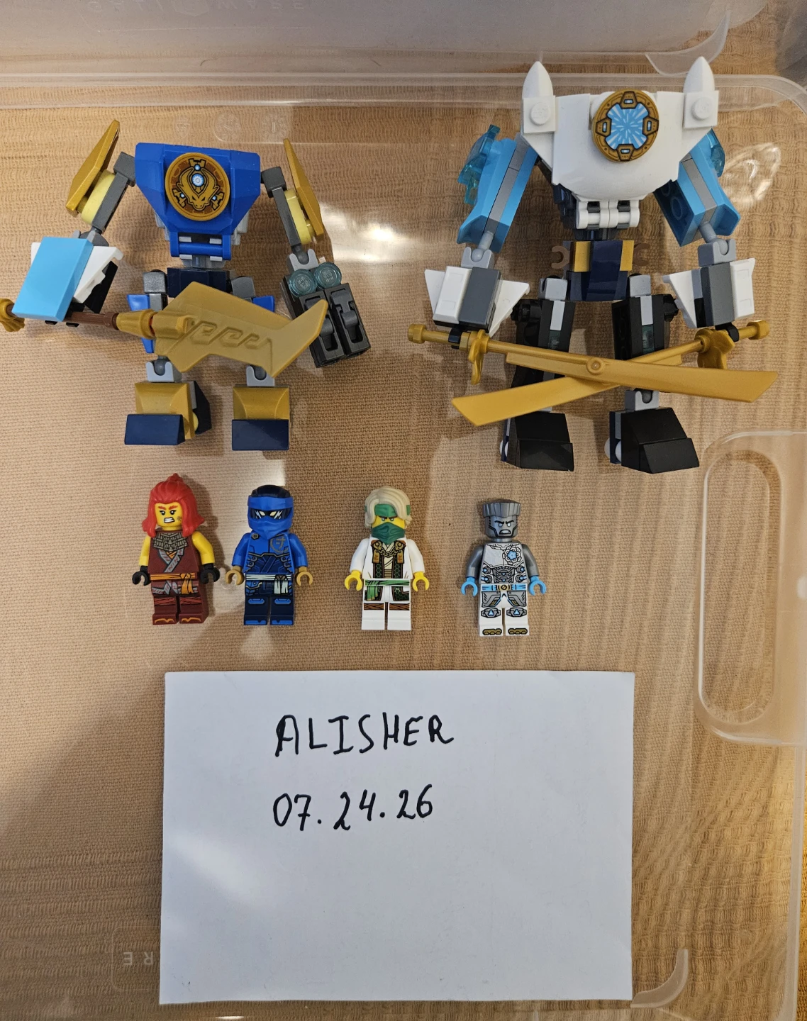 LEGO Ninjago Mechs and Minifigures