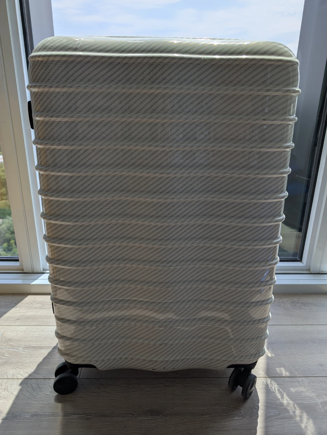 Day Crown Lightweight Spinner Luggage - photo 2