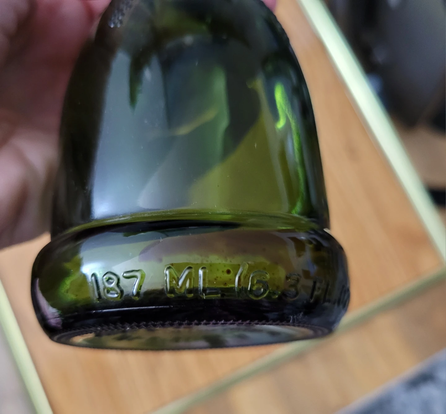 Vintage 1976 Wine World Green Glass Bottle - photo 3