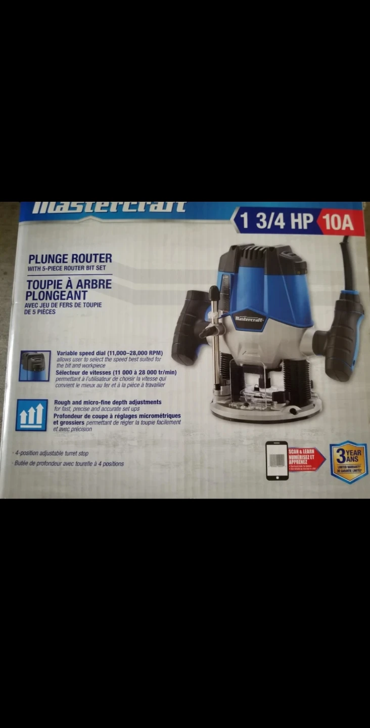 Mastercraft Plunge Router with 2 Bit Sets