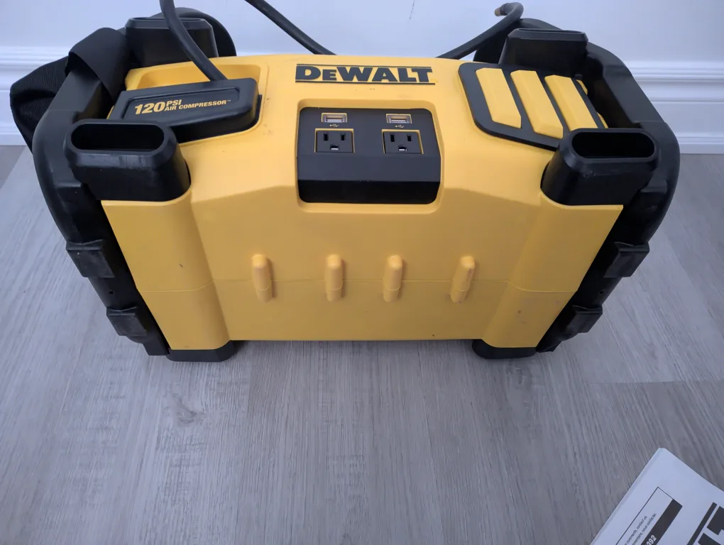 DeWALT power station unit with jump starter and air compressor - photo 5