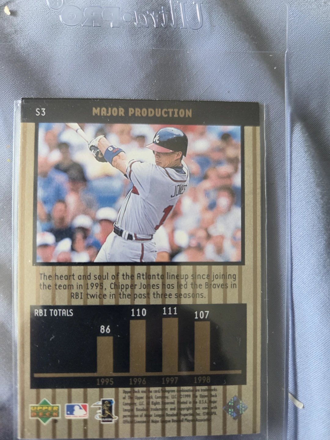 Upper Deck Ovation Major Production Chipper Jones Baseball Card - photo 2