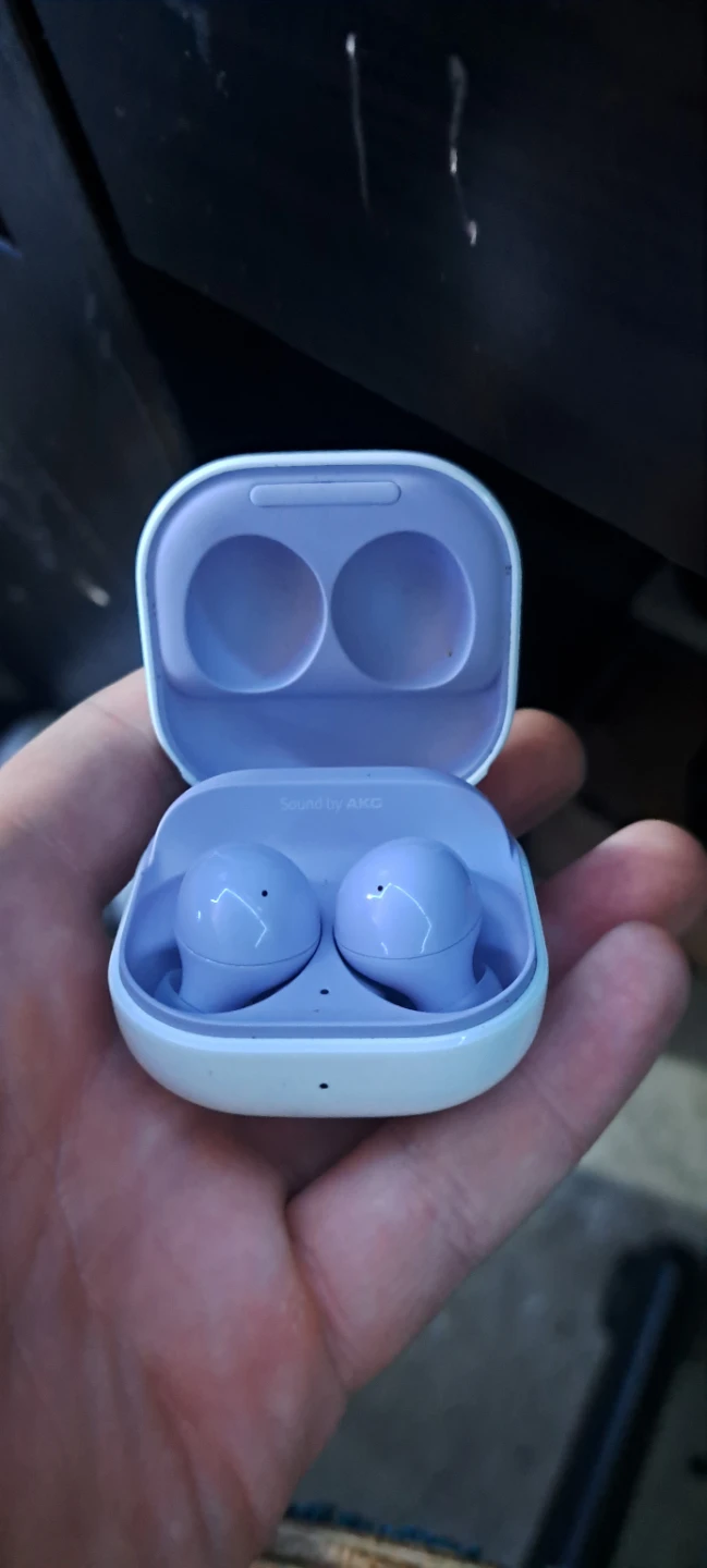 NEED GONE ASAP Samsung Galaxy Buds 2 Pro Lavender