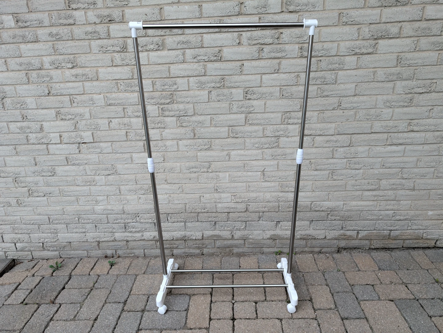 Adjustable Metal Garment Rack