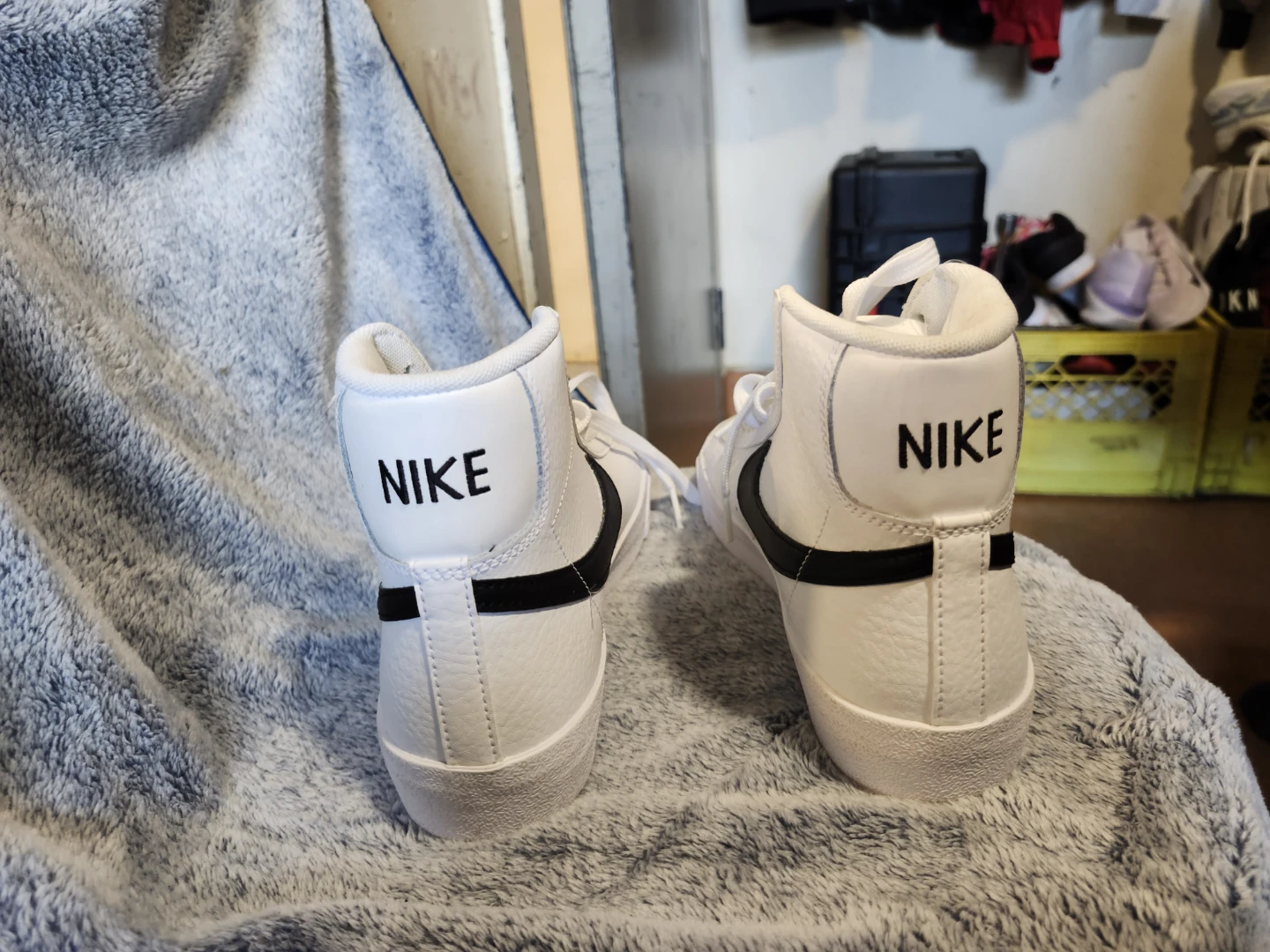 Nike Blazer Mid '77 Vintage White Black High-Top Sneakers - photo 2