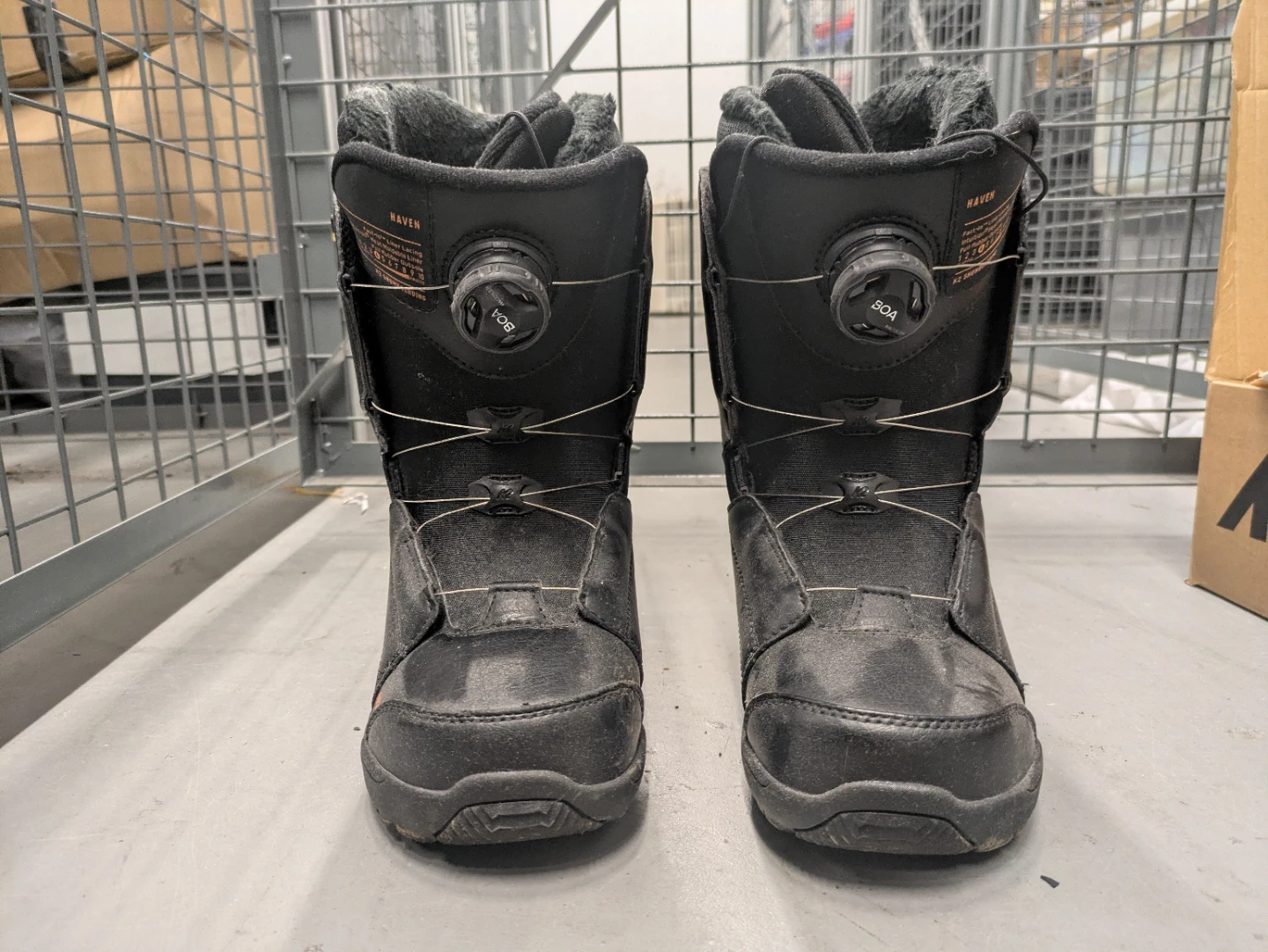 K2 Snowboard Boots - Women's Size 8