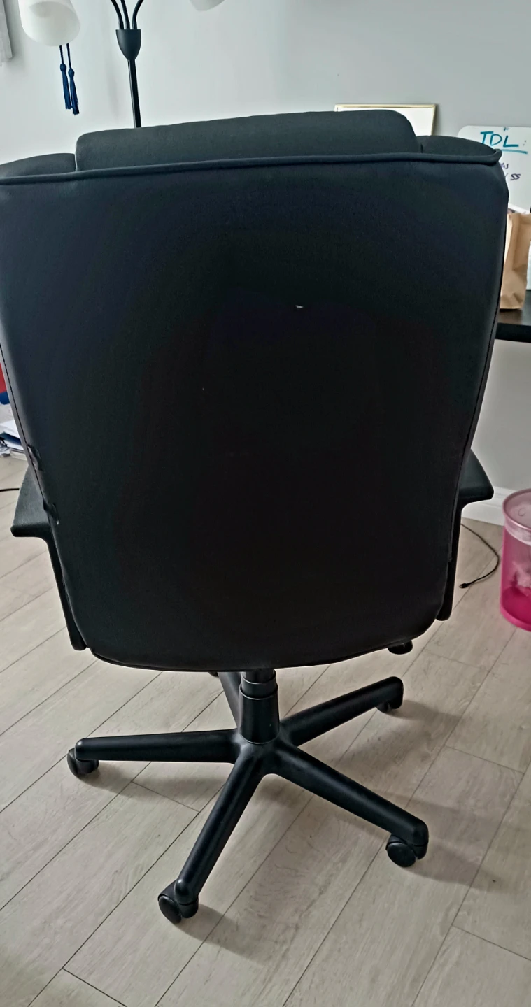 Black Office Chair - photo 2