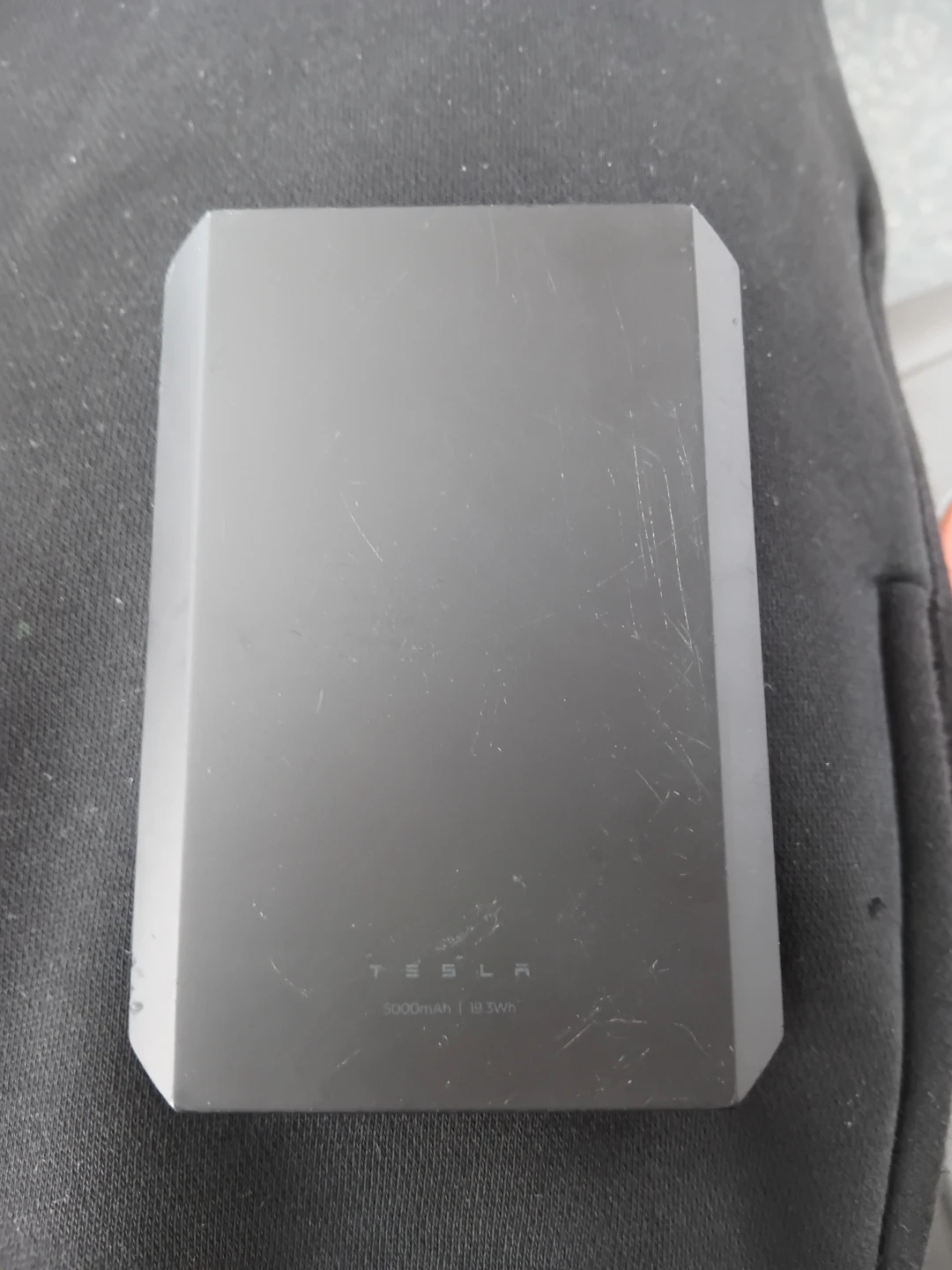 Tesla Wireless Portable Charger 5000mAh - photo 2