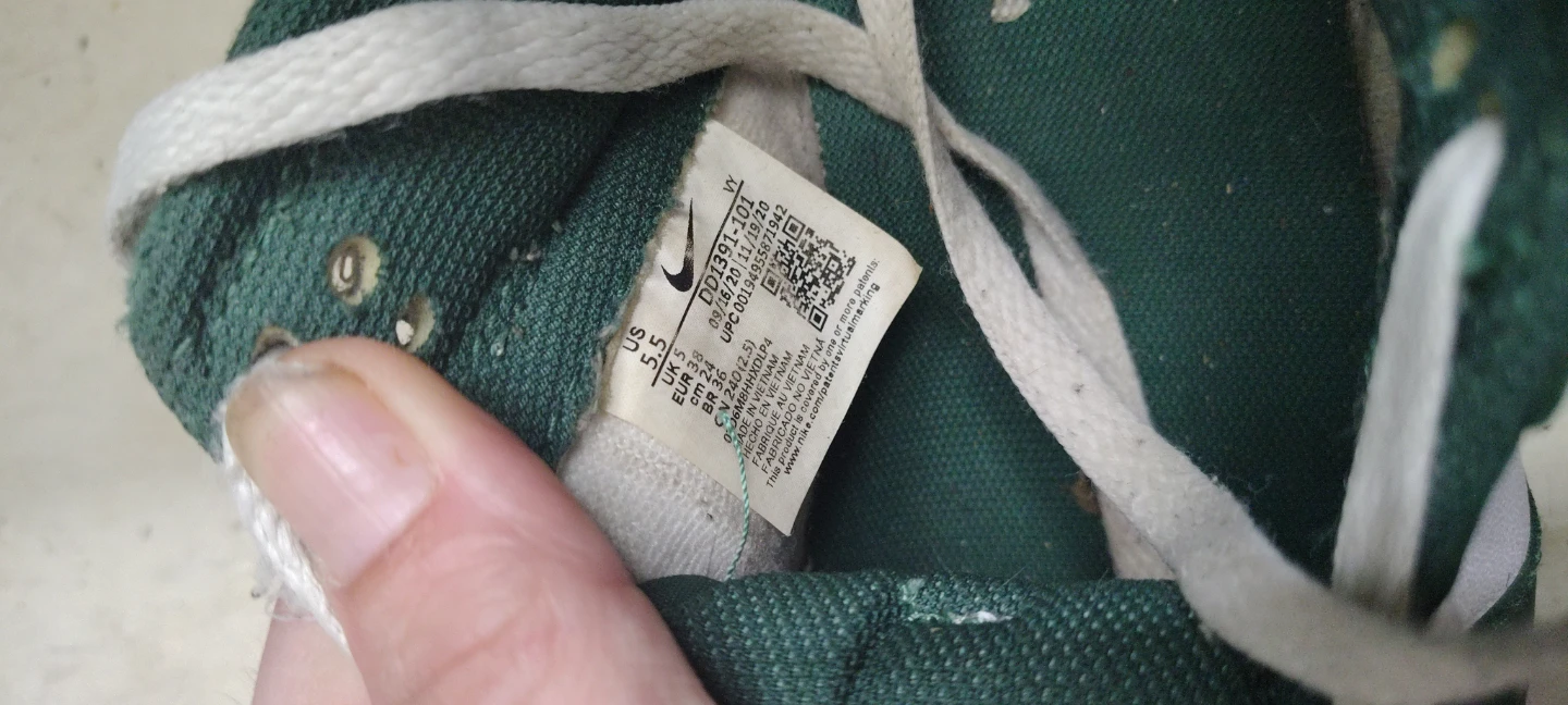 Nike Dunk Low Green White Sneakers - photo 2