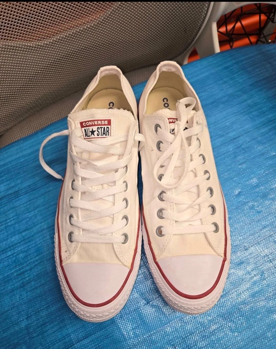 Classic White Converse Low Tops - Men 11.5 / WM 13.5