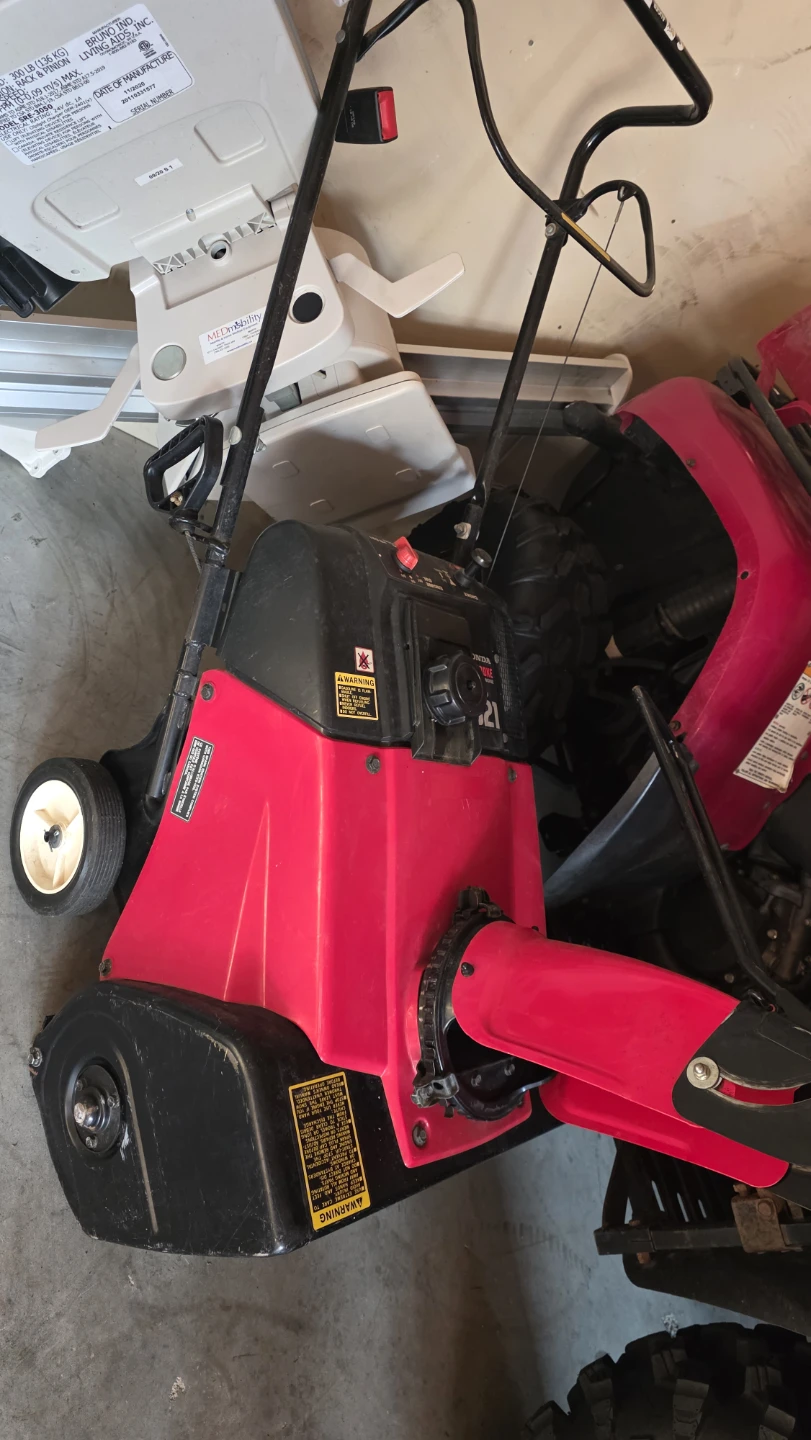 Honda HS 621 Snow Blower