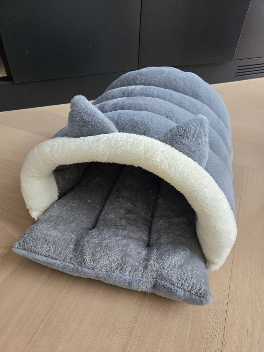 Cozy Pet Bed with Cute Ears