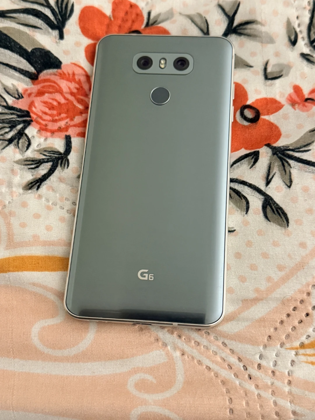 LG G6 32GB Smartphone - photo 3