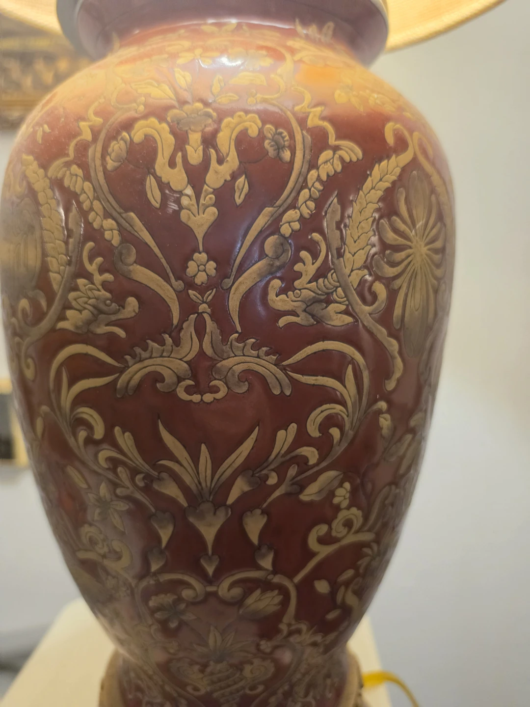 Decorative Table Lamp with Burgundy and Gold Base - photo 4