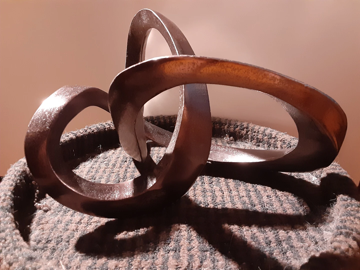 Abstract Ribbon Knot - Metal Sculpture - photo 2