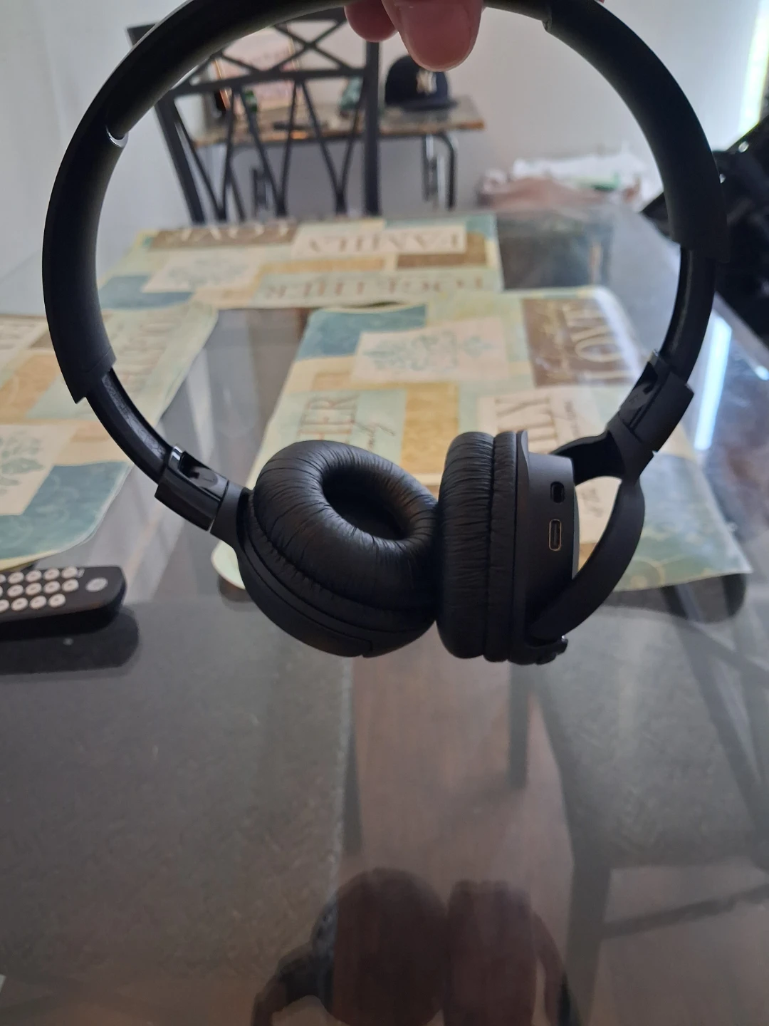 JBL. HEAD SETS