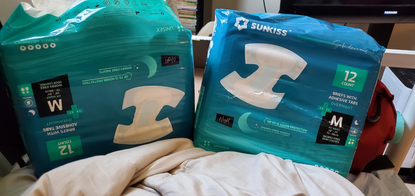 Sunkiss Overnight Briefs - Size M - 12 Count
