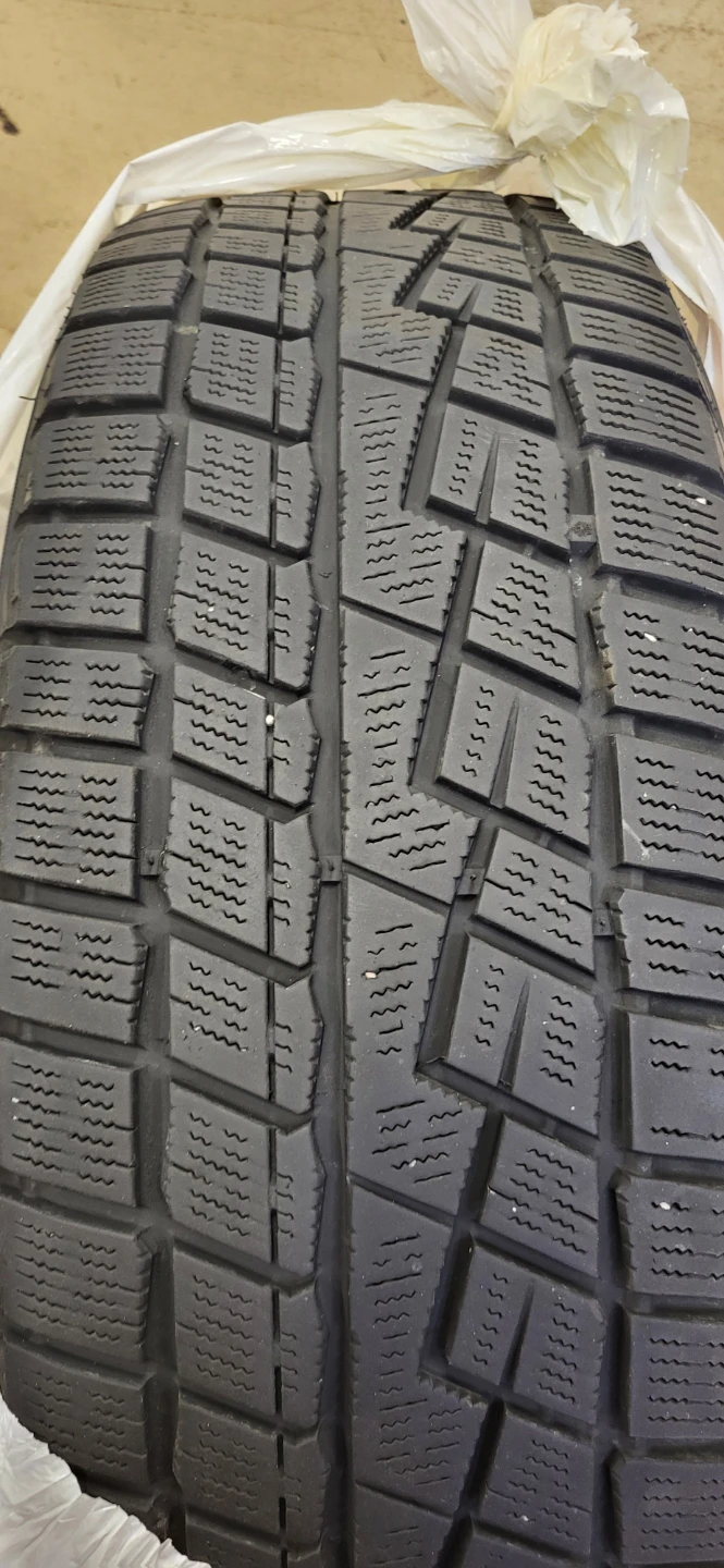 Winter Tire 225/60R17 on rims - photo 2