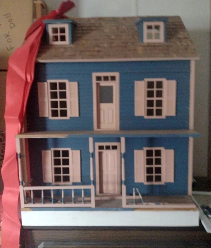 Med. Size Dollhouses & Accessories - photo 5