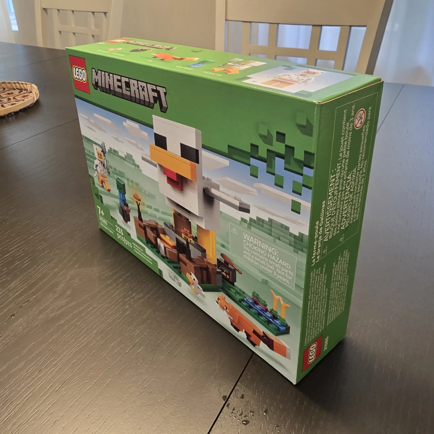 LEGO Minecraft Chicken Farm Building Set - photo 2