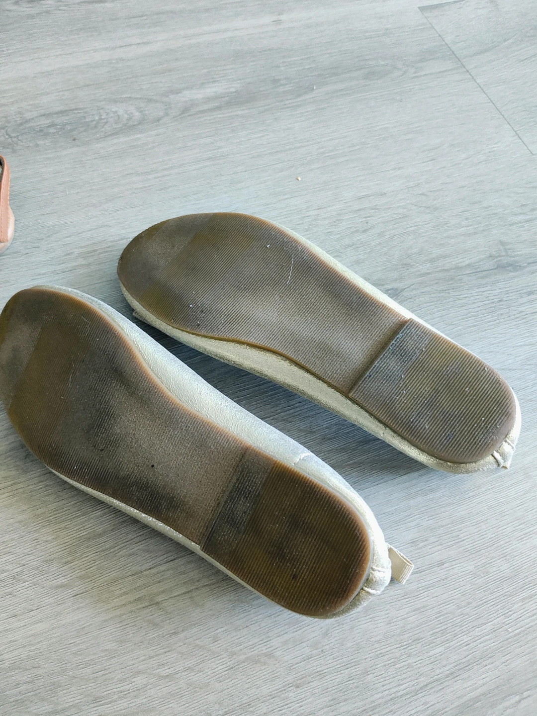 GAP Kids Gold Ballet Flats with Bows - Size 3 - photo 3