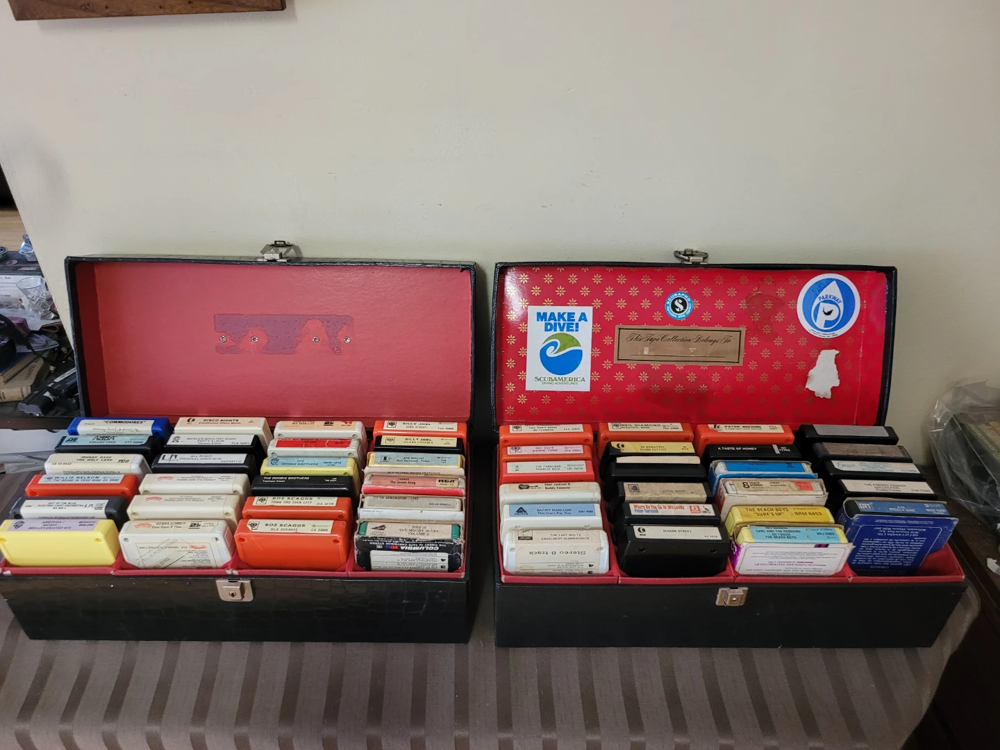 Lot 47 x  8-Track Tape  Carrying Case Rock Disco Country - photo 2