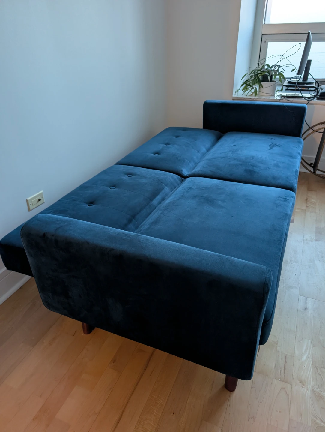 Mid-Century Modern Sofa/ Futon - Velvet - photo 2