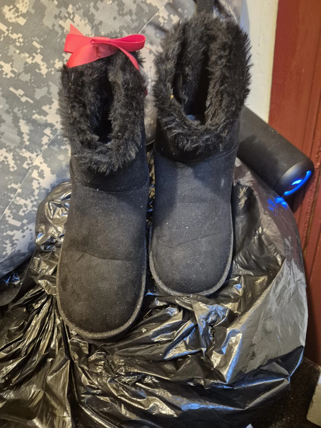 Minnie Mouse Black Boots with Red Bows