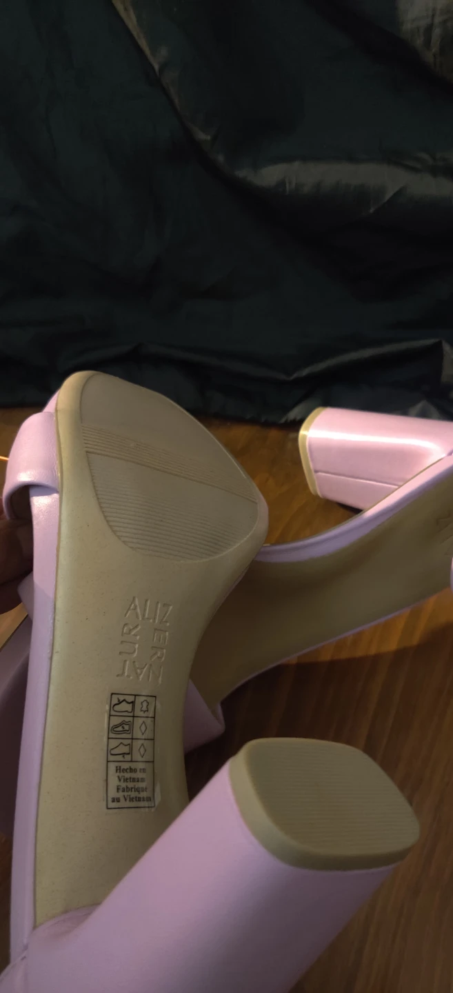 Naturalizer Pink Heeled Sandals size 9.5 - photo 3