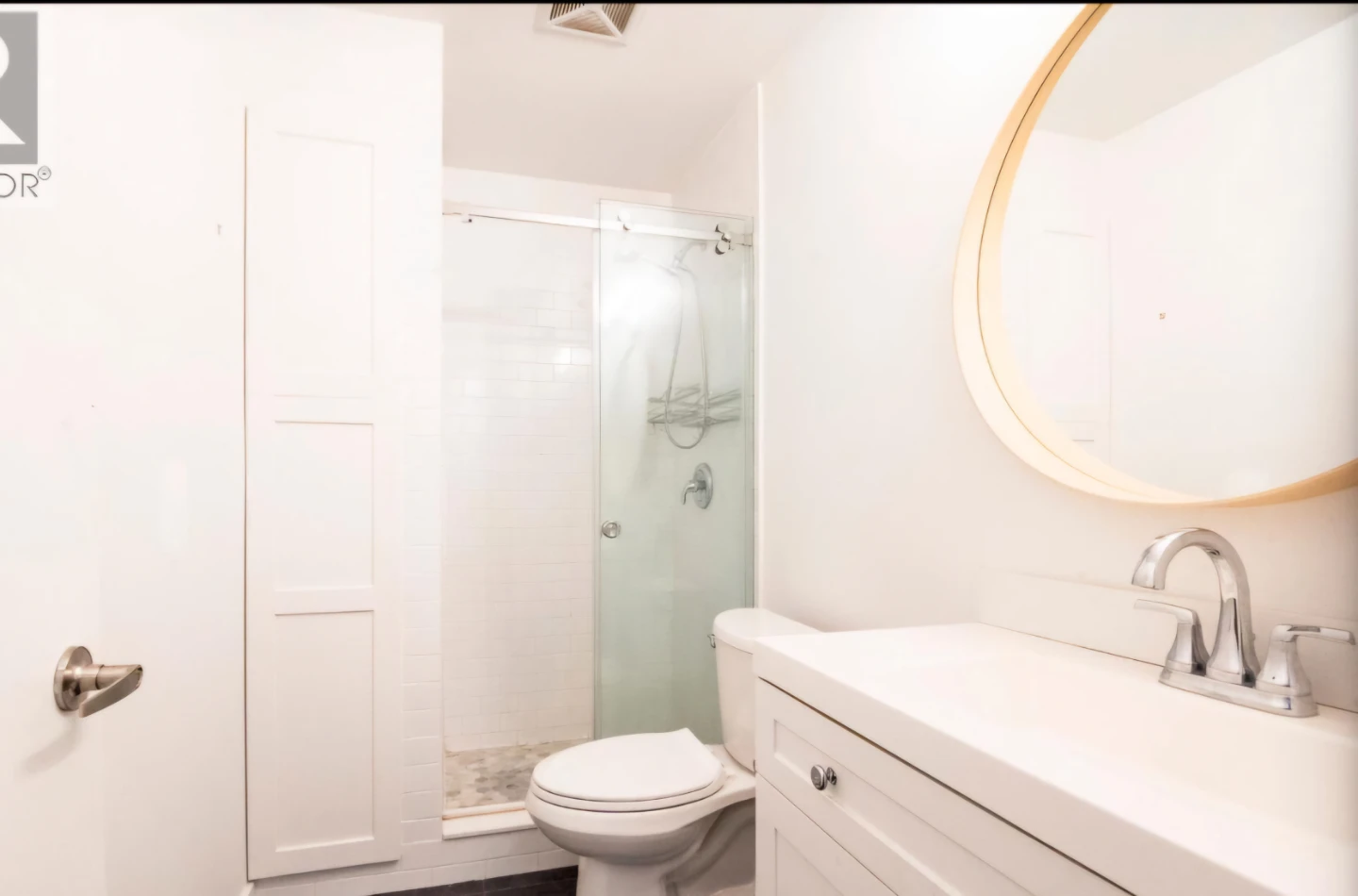 One bedroom for rent