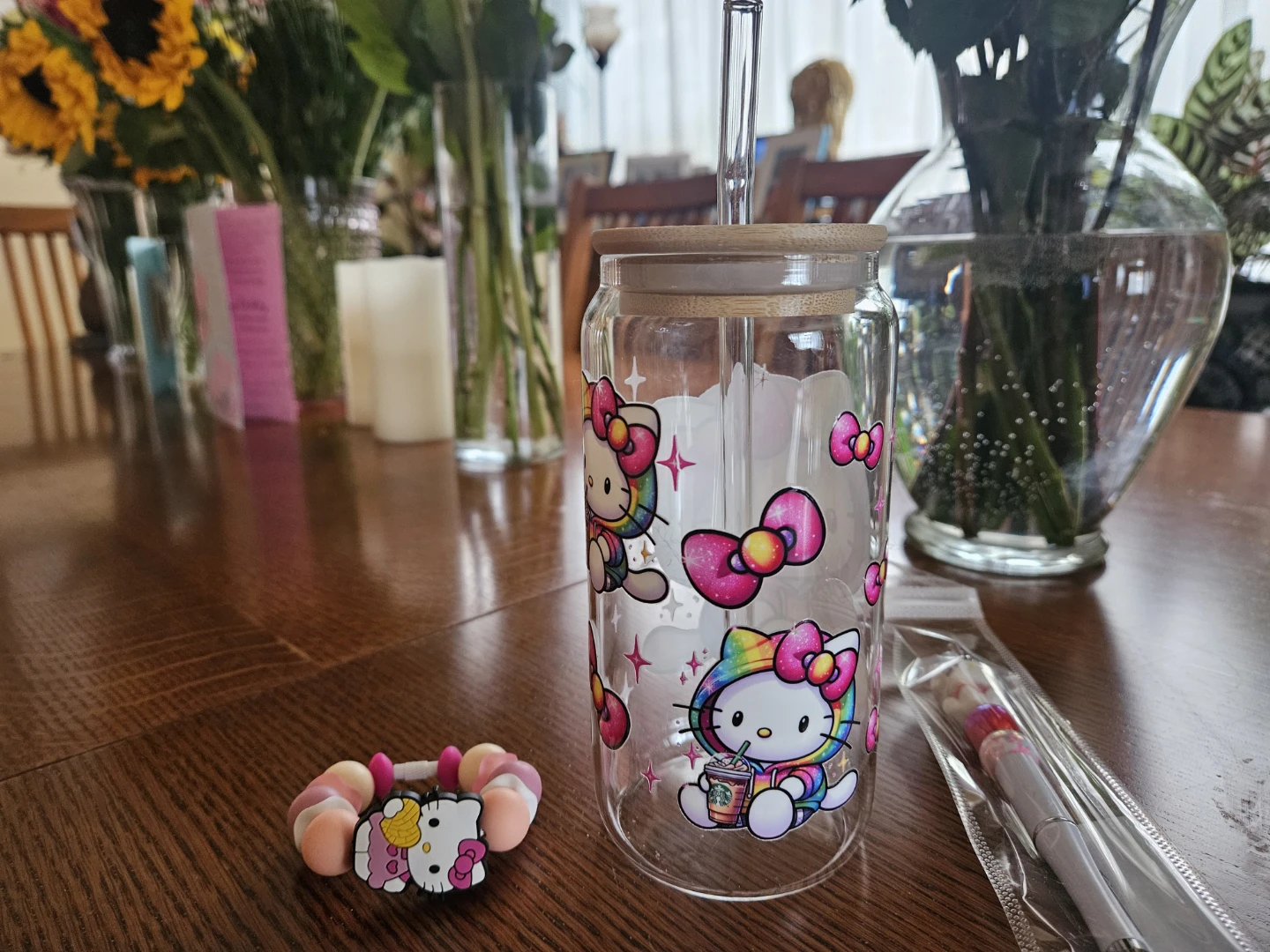 Hello Kitty Drinking Glass, Charm Bracelet and Pen Set - photo 3