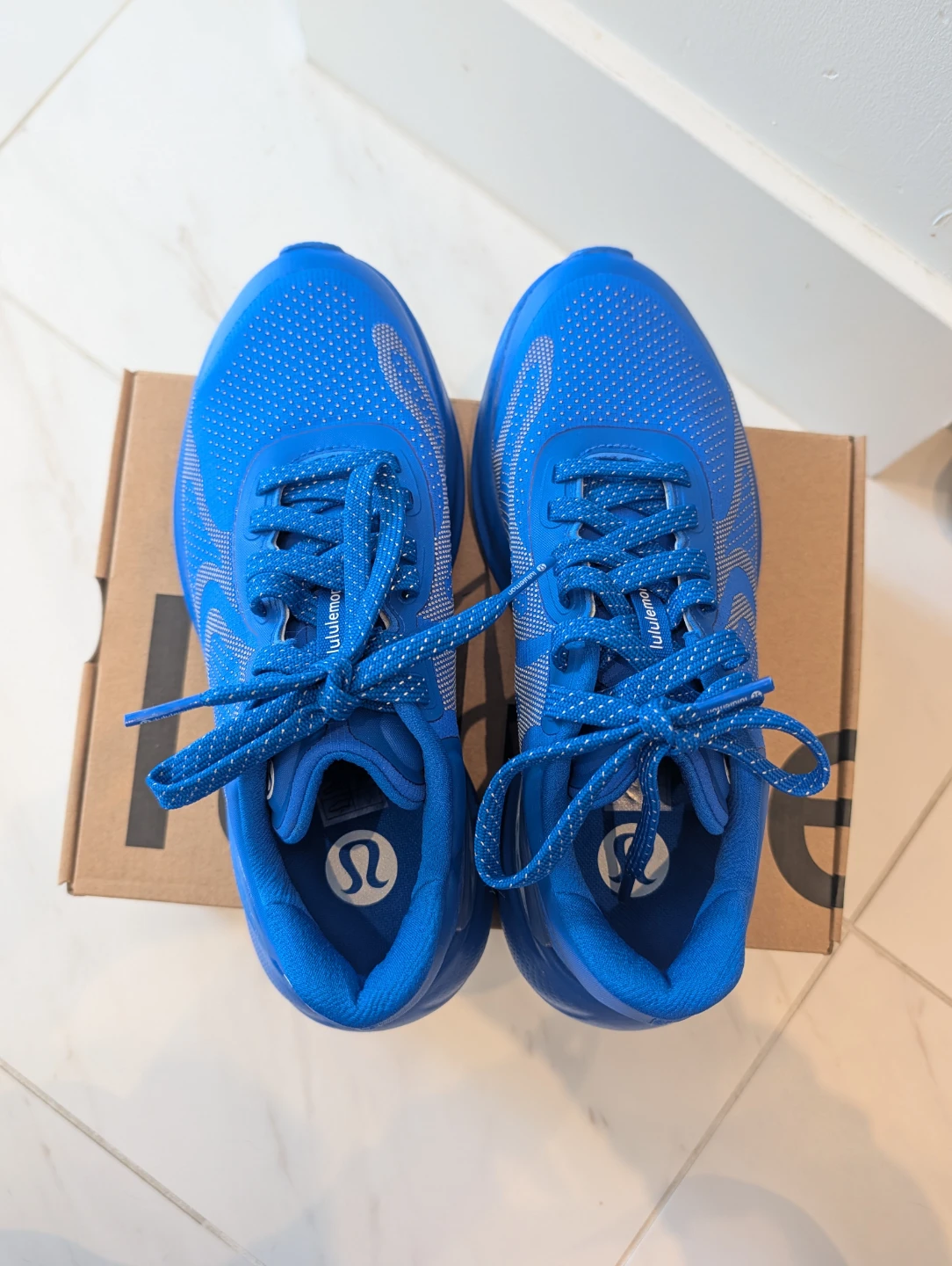 Lululemon Blue Waterproof Beyond Feel Run Shoes - photo 3