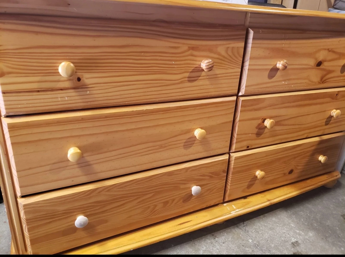 Solid Wood 6-Drawer Dresser - photo 4