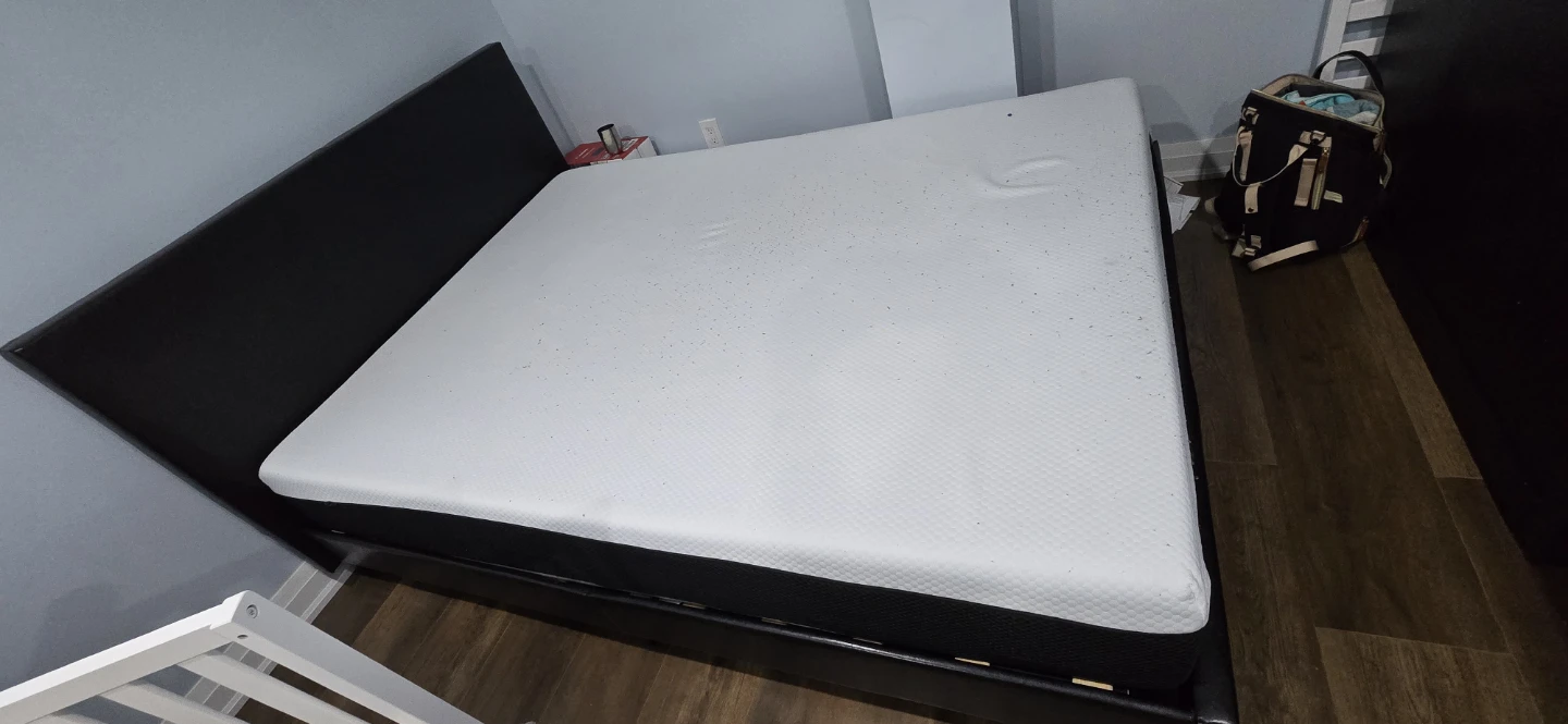 Queen Size Bed Frame with Headboard - photo 3