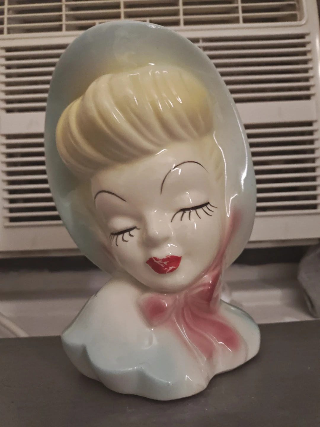 Lucy Ball Vintage Ceramic Lady Head Vase - photo 3