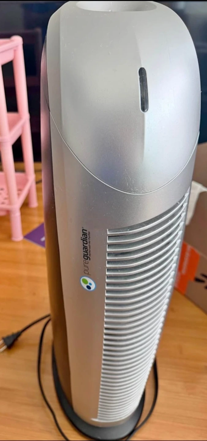 PureGuardian AP2200CA Air Purifier (22-inch)