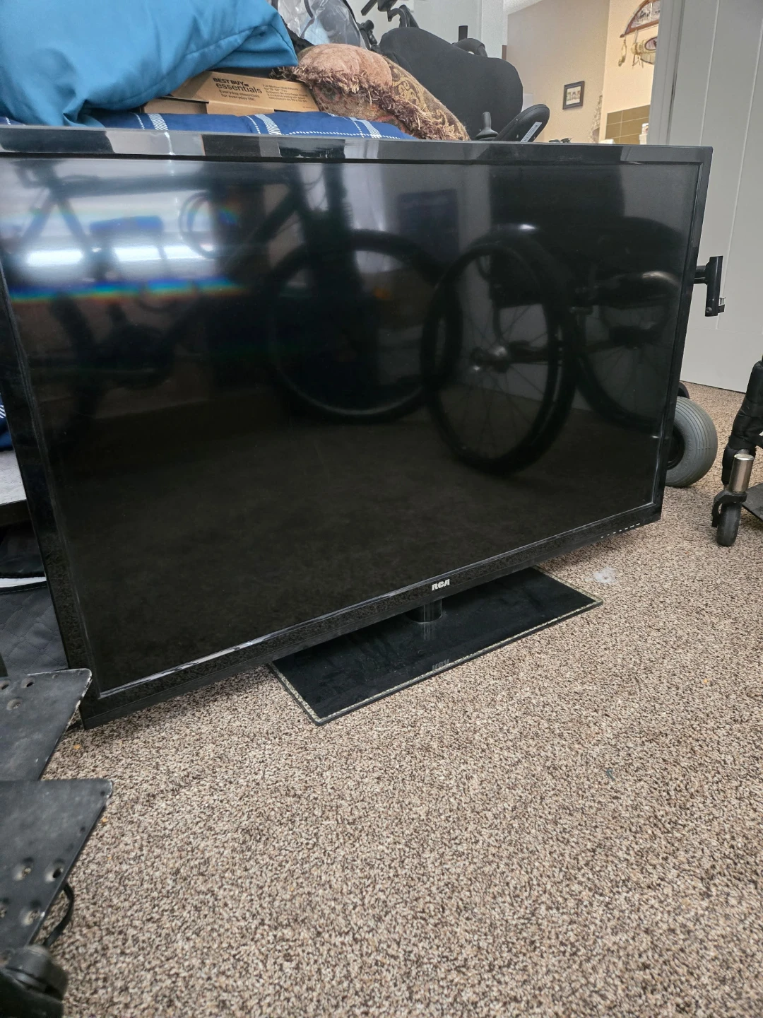 RCA Flat Screen TV 46 inch - photo 4
