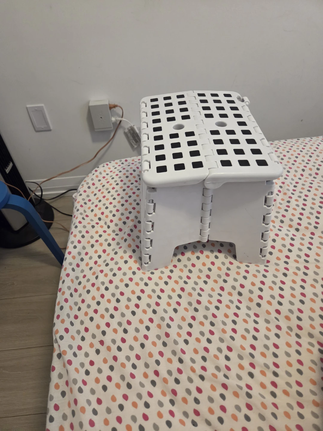 White Folding Step Stool - photo 4