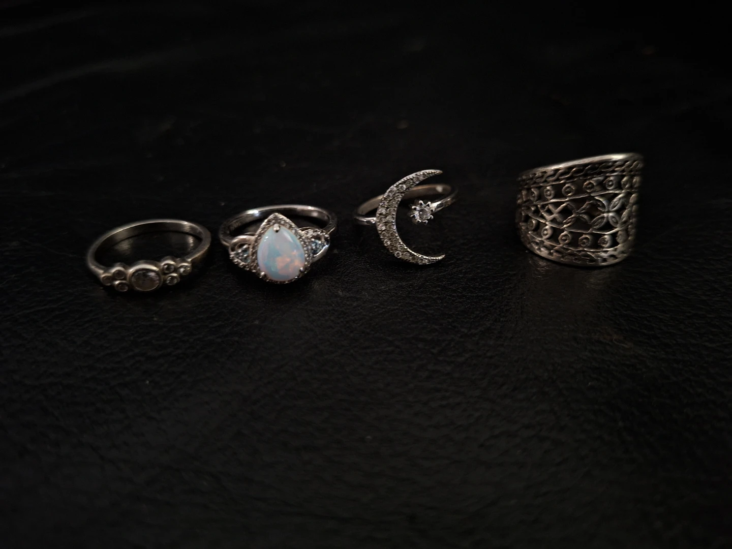 Set of 4 Rings - Moon, Opal, Band - photo 2