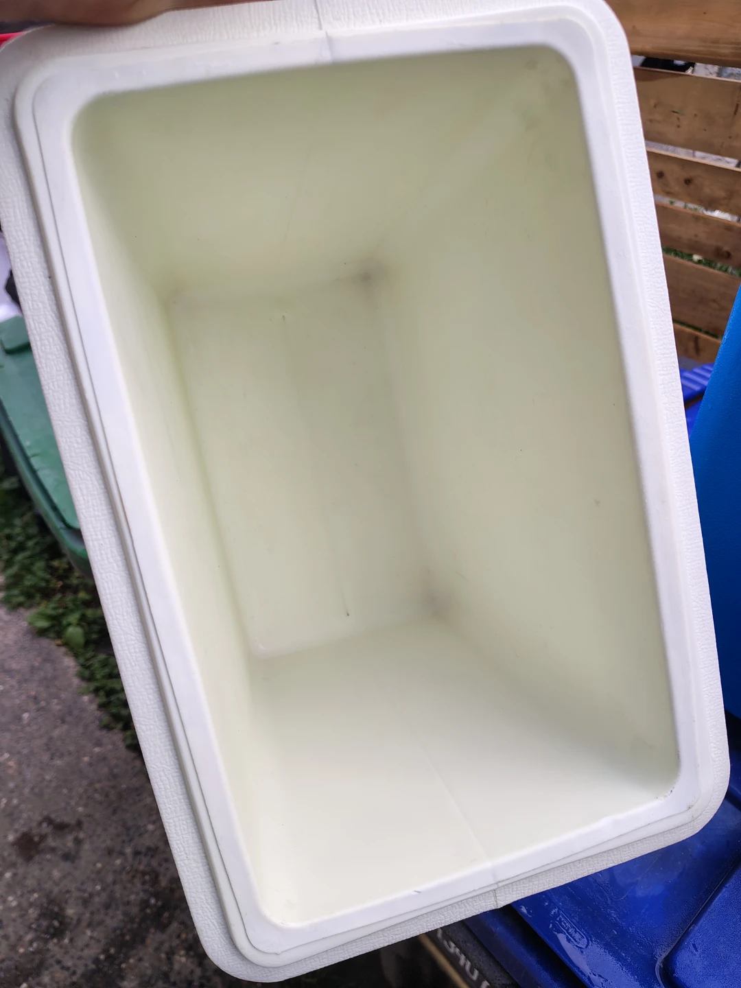 Rubbermaid Vintage 18qt Picnic Cooler with Ice Pack - photo 3