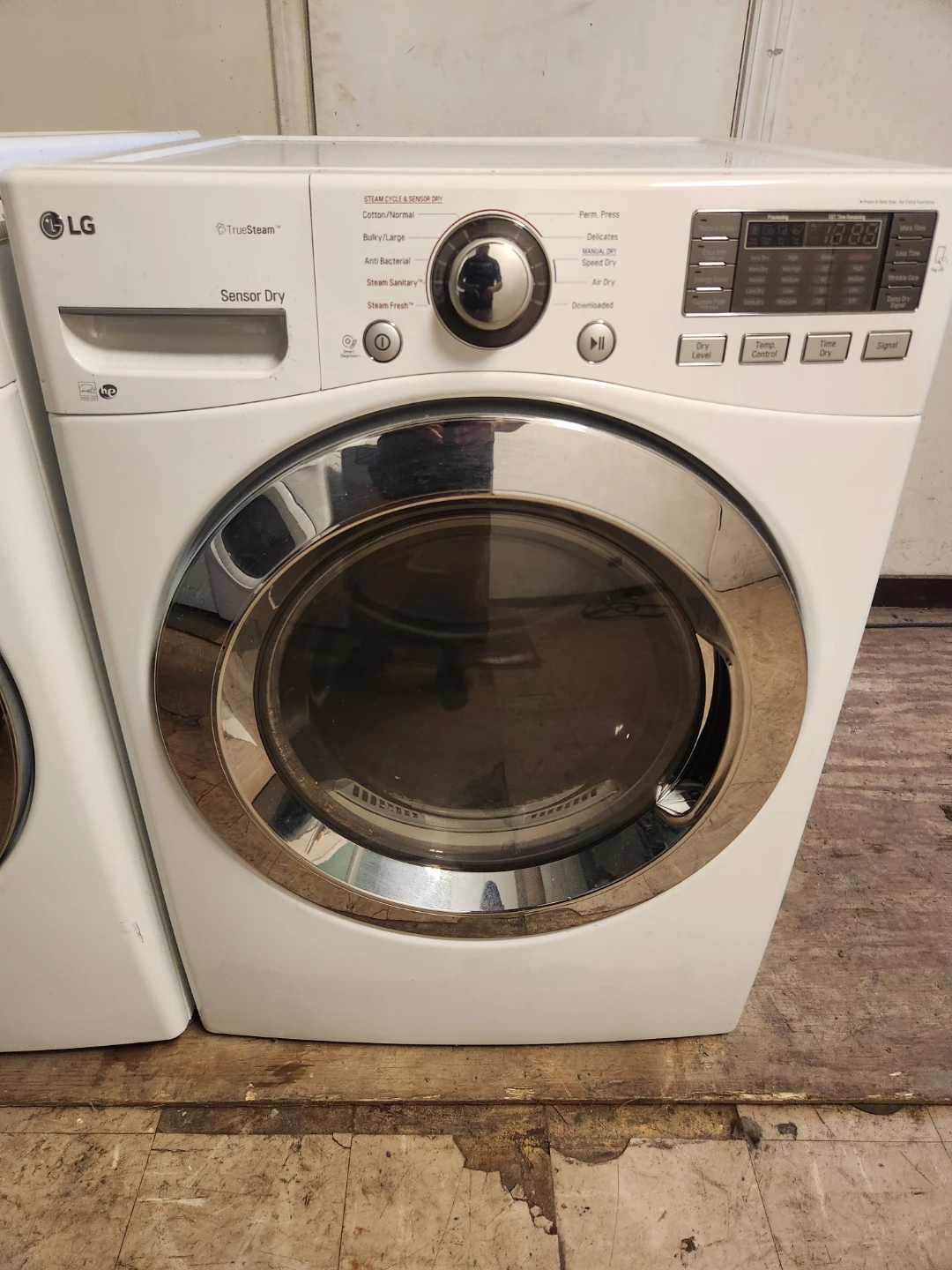 LG Front Load Washer and Dryer Set - photo 4