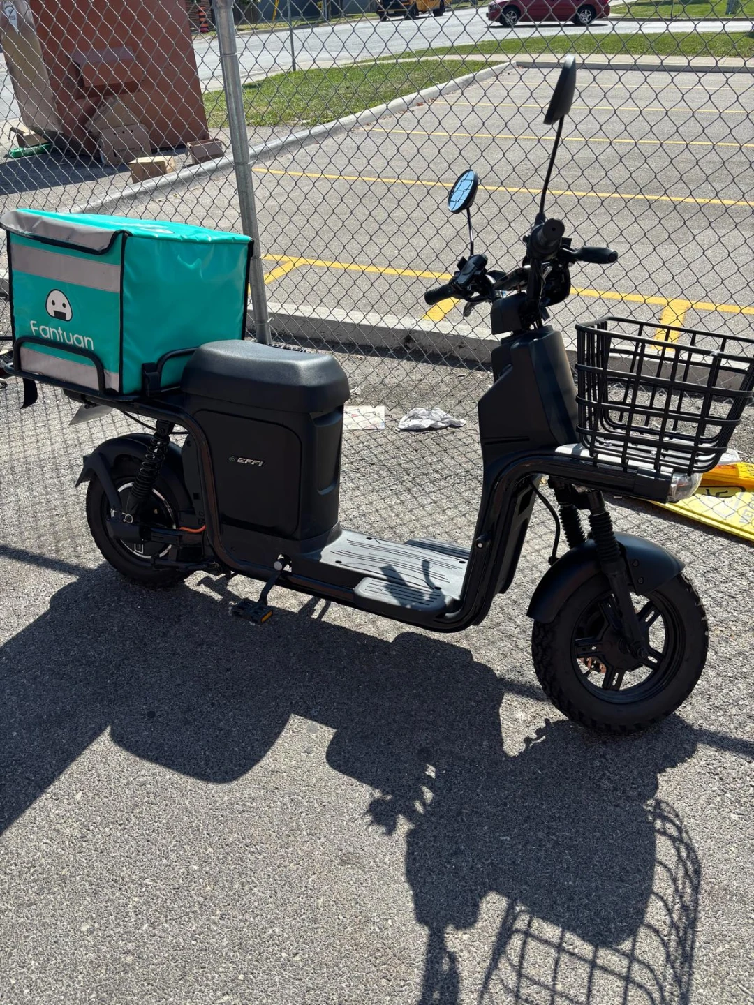 Black Electric Scooter with Fuantuan Delivery Box - photo 2