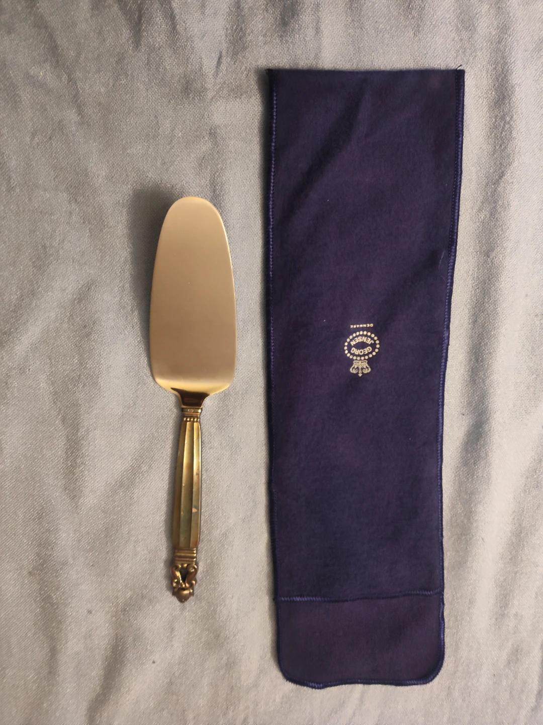 Gorham "Strasbourg" Sterling Silver Cake Server w/ Sleeve - photo 2
