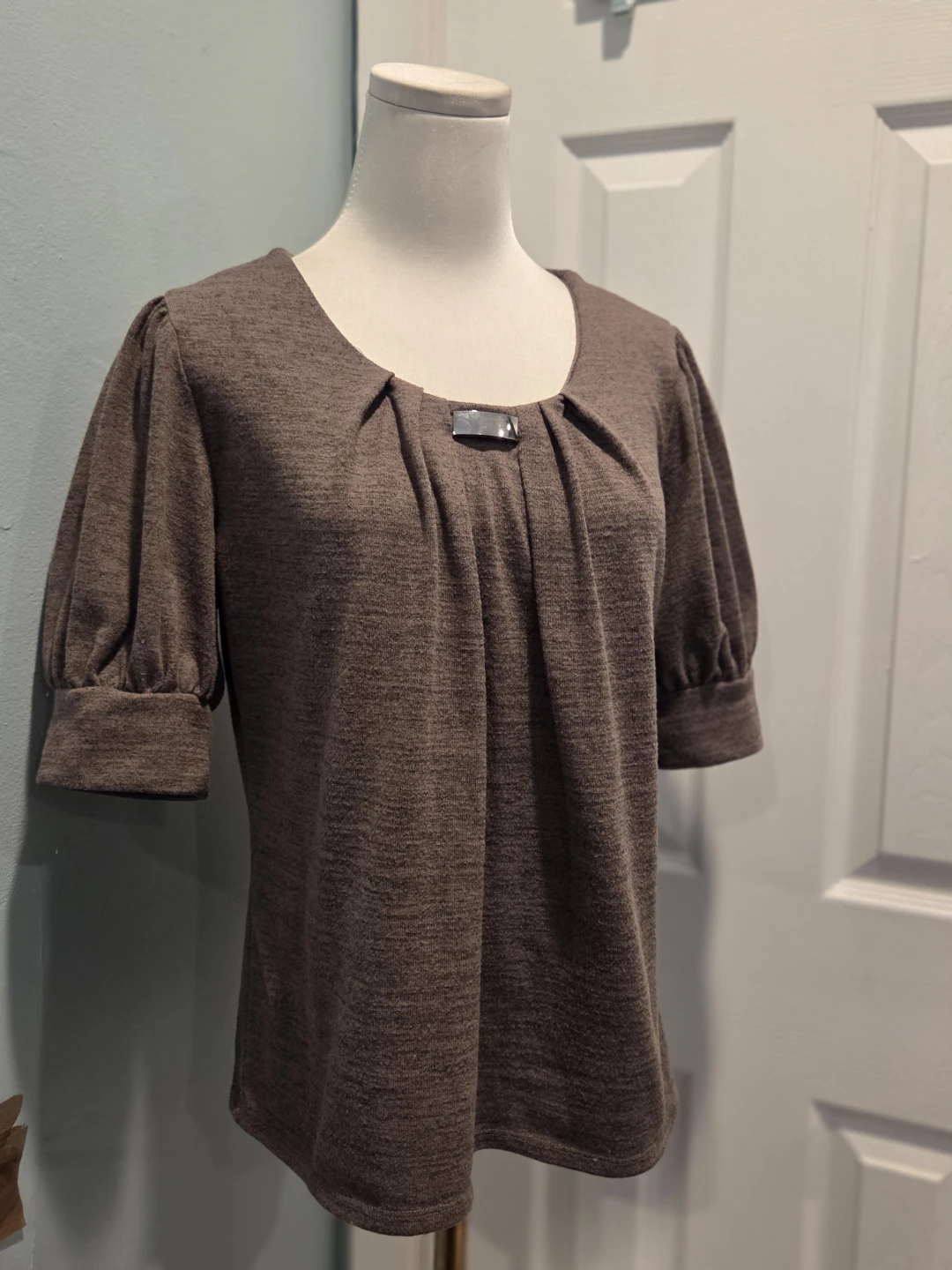Notations Brown Puff Sleeve Top - Medium - photo 2