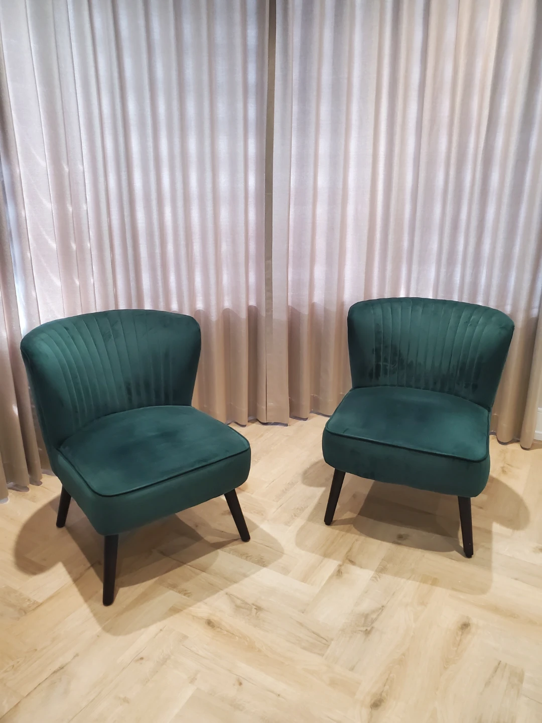 Pair of Emerald Green Velvet Accent Chairs