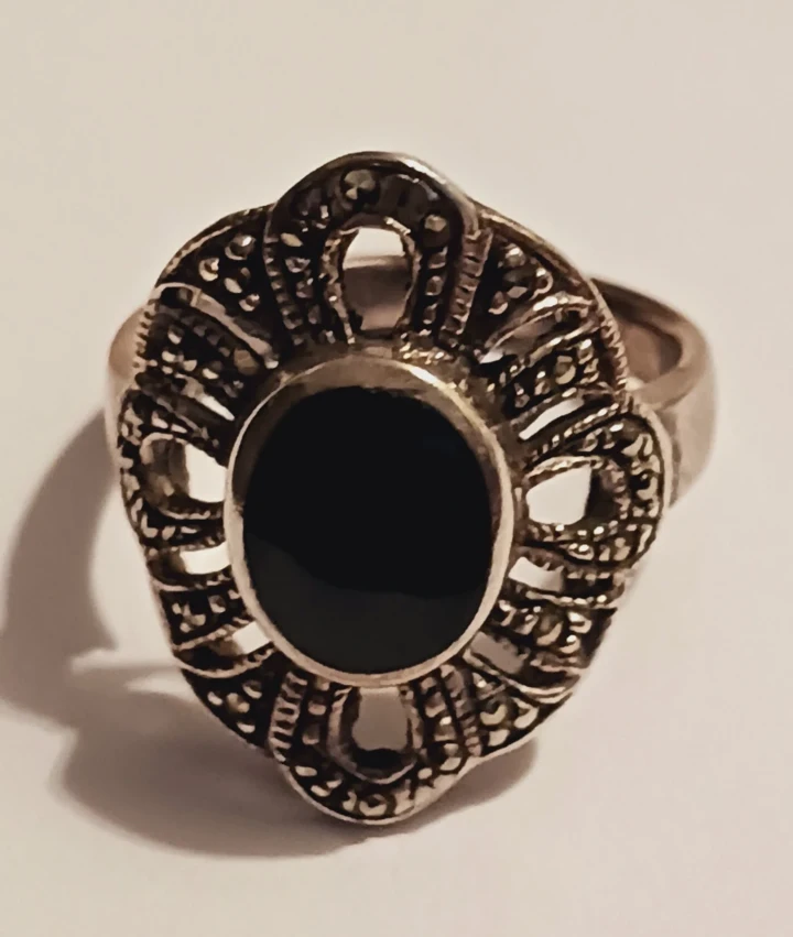 Sterling Silver 925 Marcasite Black Onyx Ring. 9.