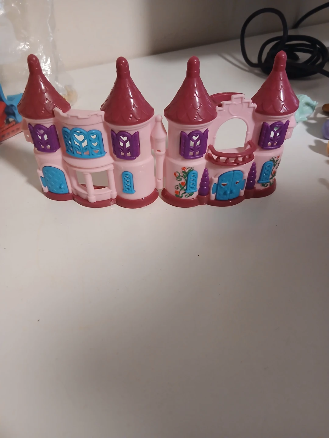 Play Castle Playset with Furniture and Figure - photo 2