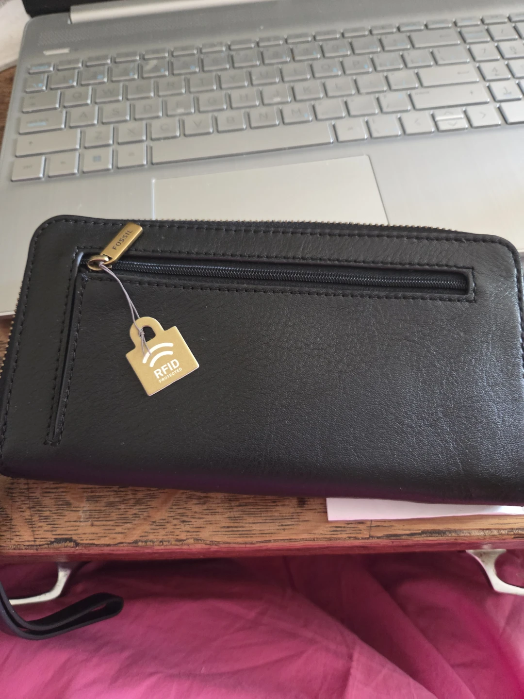 Fossil Black Leather Zip Around Wallet - photo 3